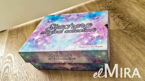 Caja de zapatillas Skechers