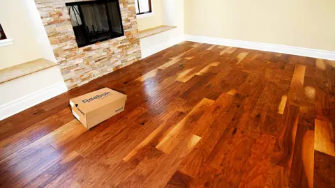 Caja de zapatillas Reebok