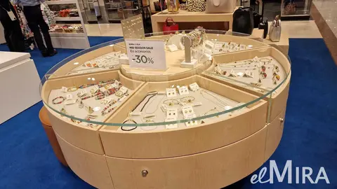 Secci&oacute;n de joyer&iacute;a y bisuter&iacute;a de Bimba y Lola