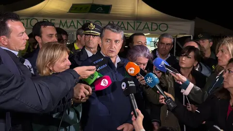 Antonio Sanz, durante su atenci&oacute;n a los medios en el Puesto de Mando Avanzado en Jerez