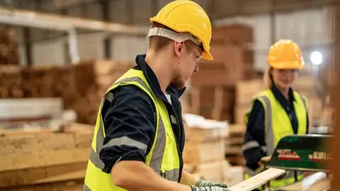 Andaluc&iacute;a se mantiene por debajo de los 700.000 parados