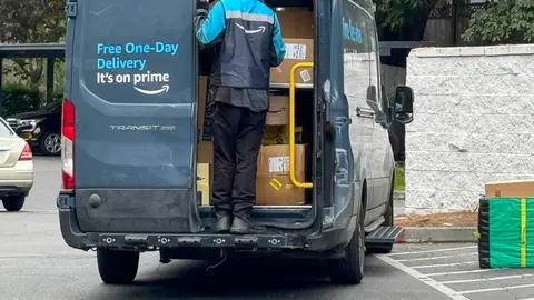 Furgoneta de reparto de Amazon