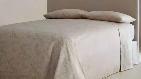 Funda n&oacute;rdica con estampado paisley de Zara Home