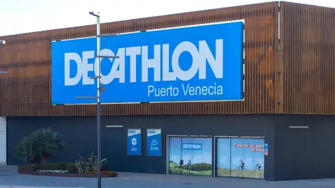 Decathlon, de Puerto Venecia