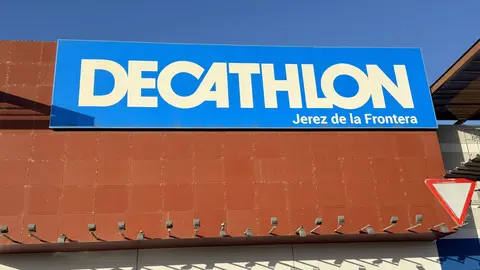 Tienda Decathlon, PC Luz Shopping, Jerez - Cristo Garc&iacute;a