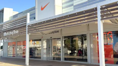 Tienda de la firma NIKE, PC Luz Shopping, Jerez - Cristo Garc&iacute;a