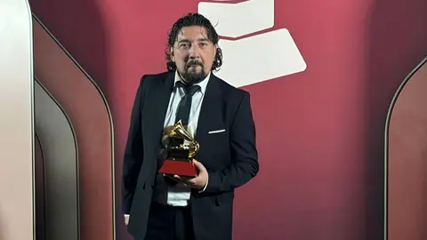 Antonio Rey recibe el Premio Grammy Latino al Mejor &Aacute;lbum Flamenco