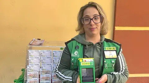 Inmaculada P&eacute;rez, vendedora de la ONCE