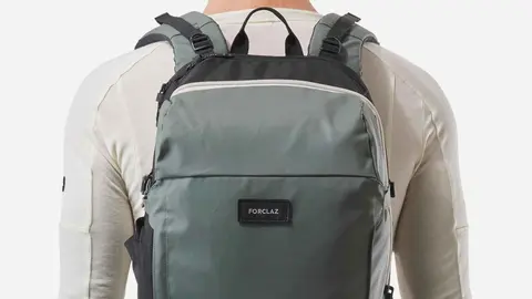 Mochila de monta&ntilde;a y trekking 40 L Forclaz Travel 500 Organizer de Decathlon