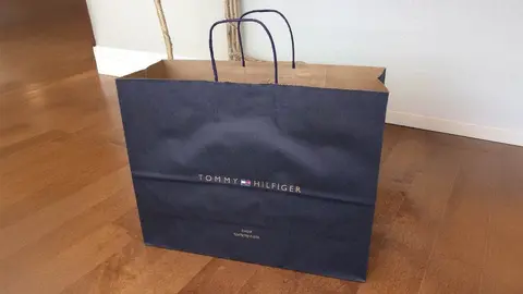 Bolsa de compra de Tommy Hilfiger