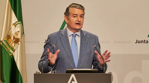 El consejero de la Presidencia, Antonio Sanz, ha detallado el balance final de la DANA | Salvador L&oacute;pez Medina