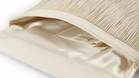 Bolsa de fiesta con flecos de Parfois