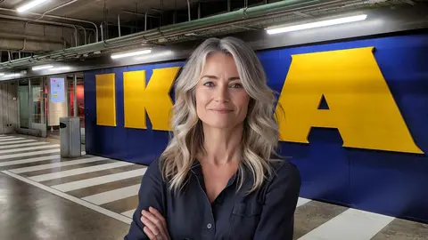 Clientas en parking de IKEA