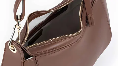 Bolso formato media luna 'King's Road en El Corte Ingl&eacute;s