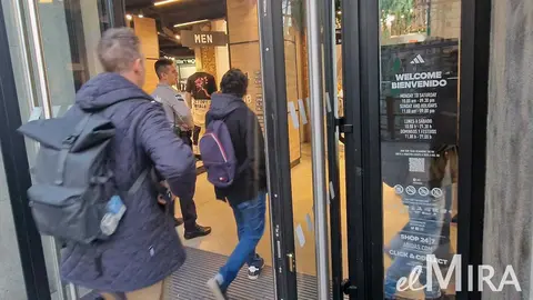 Tienda Adidas, Gran V&iacute;a,  Madrid