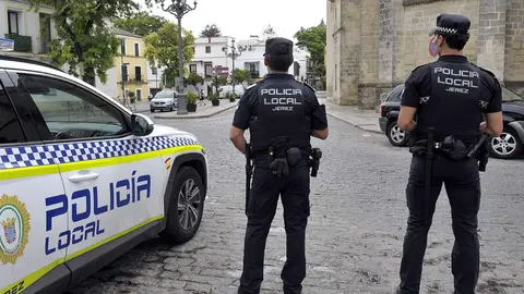 Agentes de la Polic&iacute;a Local en Jerez