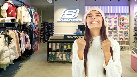 Clienta de Skechers en la tienda en invierno