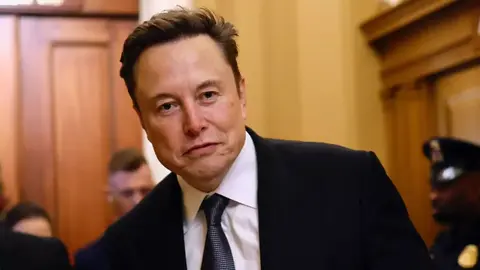 Elon Musk, el hombre m&aacute;s rico de la Tierra