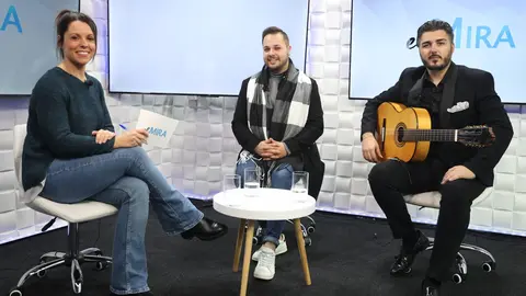 Isaac Cruz en el plat&oacute; de Mira TV | Cristo Garc&iacute;a