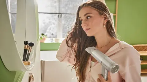 Secador de pelo con motor sin escobillas