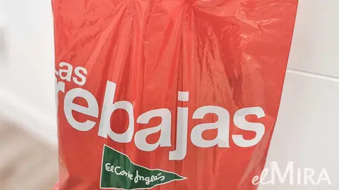 Bolsa de compra en las rebajas de El Corte Ingl&eacute;s