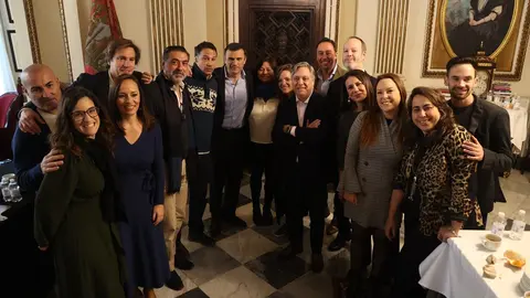 Equipo de Gobierno y concejales de la oposici&oacute;n han ejercido como anfitriones del desayuno navide&ntilde;o | Cristo Garc&iacute;a