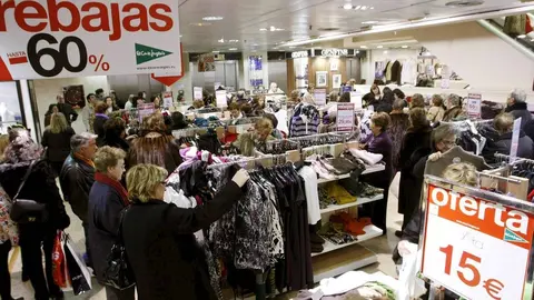La campa&ntilde;a de rebajas, un magn&iacute;fico momento para encontrar un empleo temporal en Espa&ntilde;a