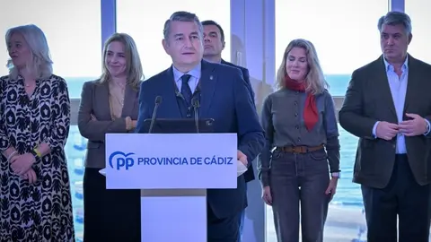 Antonio Sanz, durante el desayuno ofrecido por el PP a los medios de comunicaci&oacute;n en C&aacute;iz