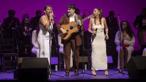 Actuaci&oacute;n de 'As&iacute; canta Jerez en Navidad' en el Teatro Villamarta de Jerez