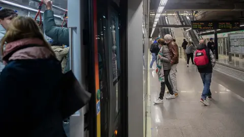 La Junta de Andaluc&iacute;a mantendr&aacute; las bonificaciones adicionales en el transporte p&uacute;blico hasta el 1 de junio   