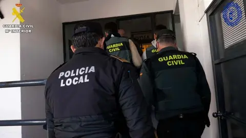 Detenido el sospechoso de profanar varias tumbas en Sevilla