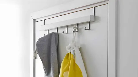 Perchero para puerta y pared TJUSIG de Ikea