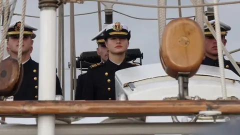 La Princesa Leonor, en el interior del Juan Sebasti&aacute;n Elcano | Iv&aacute;n Ni&ntilde;o