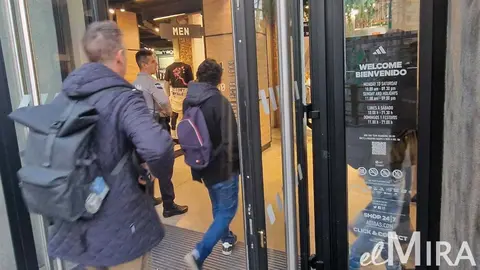 Tienda de Adidas en la Gran V&iacute;a, Madrid