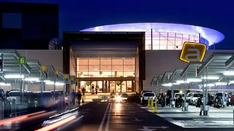 Aparcamiento de &Aacute;rea Sur