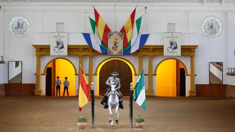 Espect&aacute;culo en la Real Escuela Andaluza del Arte Ecuestre