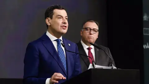 Juanma Moreno, durante la inauguraci&oacute;n del pabell&oacute;n de Andaluc&iacute;a en Fitur 2025