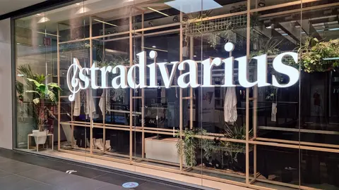 Escaparate de una tienda de Stradivarius