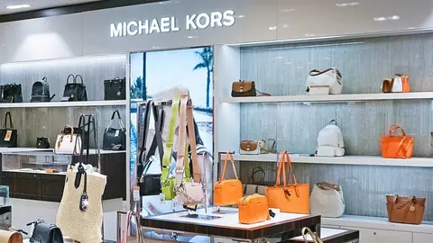 Secci&oacute;n de bolsos de Michael Kors