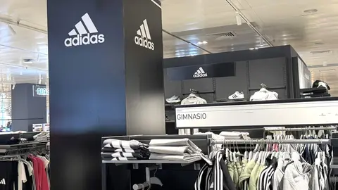 Adidas en la Tienda El Corte Ingl&eacute;s de Jerez - Cristo Garc&iacute;a