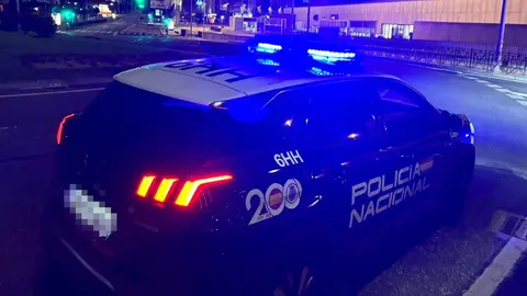 Un coche de la Polic&iacute;a Nacional en una foto de archivo