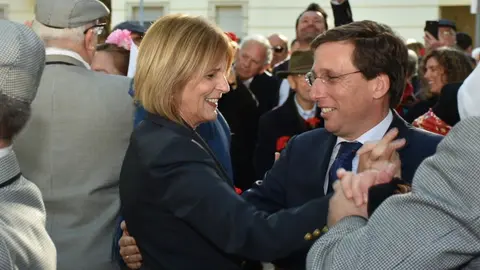 Mar&iacute;a Jos&eacute; Garc&iacute;a-Pelayo y Jos&eacute; Luis Mart&iacute;nez-Almeida bailando | Noelia Herrera