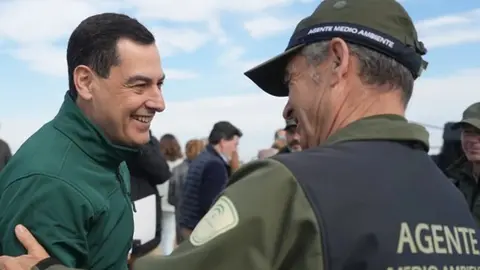 Juanma Moreno, este lunes 10 de febrero en Isla Mayor