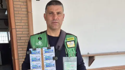 Roberto Carlos G&oacute;mez, vendedor de la ONCE en Medina Sidonia