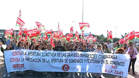 Manifestaci&oacute;n contra el ZGAT en Jerez