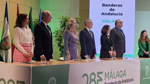Acto de entrega de las Banderas de Andaluc&iacute;a en M&aacute;laga
