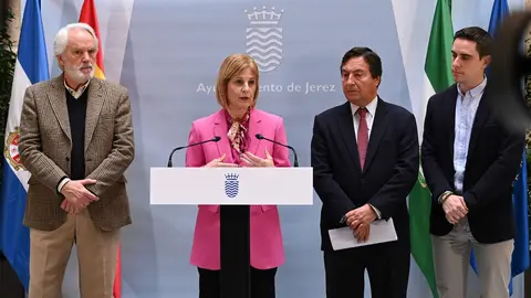 Mar&iacute;a Jos&eacute; Garc&iacute;a-Pelayo presenta los Presupuestos de Jerez