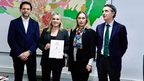 La alcaldesa Marifr&aacute;n Carazo ha destacado los avances que supondr&aacute;n para Granada la nueva ordenanza de edificaci&oacute;n