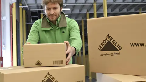 Un trabajador de Leroy Merlin