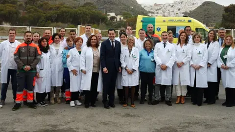Juanma Moreno, durante la inauguraci&oacute;n del nuevo centro de salud de Moj&aacute;car